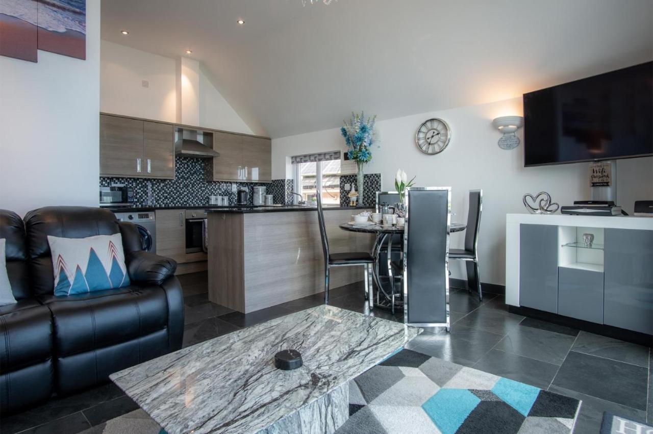 Nautilus - 2 Bedroom Apartment - Pendine Bagian luar foto